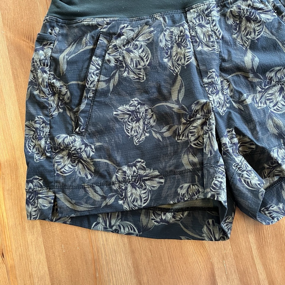 Athleta Trekkie North Printed Shorts Women's 4 Ripstop Stretch Waist Zip Pockets - Picture 5 of 16